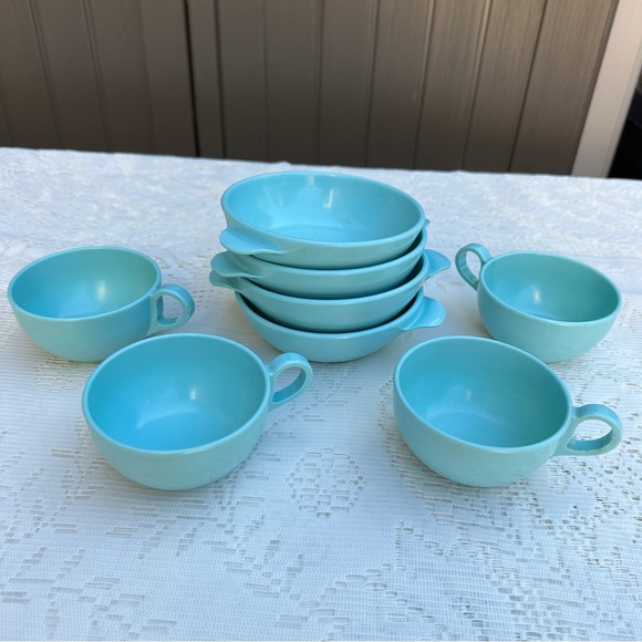 Vintage Aqua Melmac/Melamine Teacups & Small Bowls , Retro Dishes,  Set of 4 - Picture 1 of 6